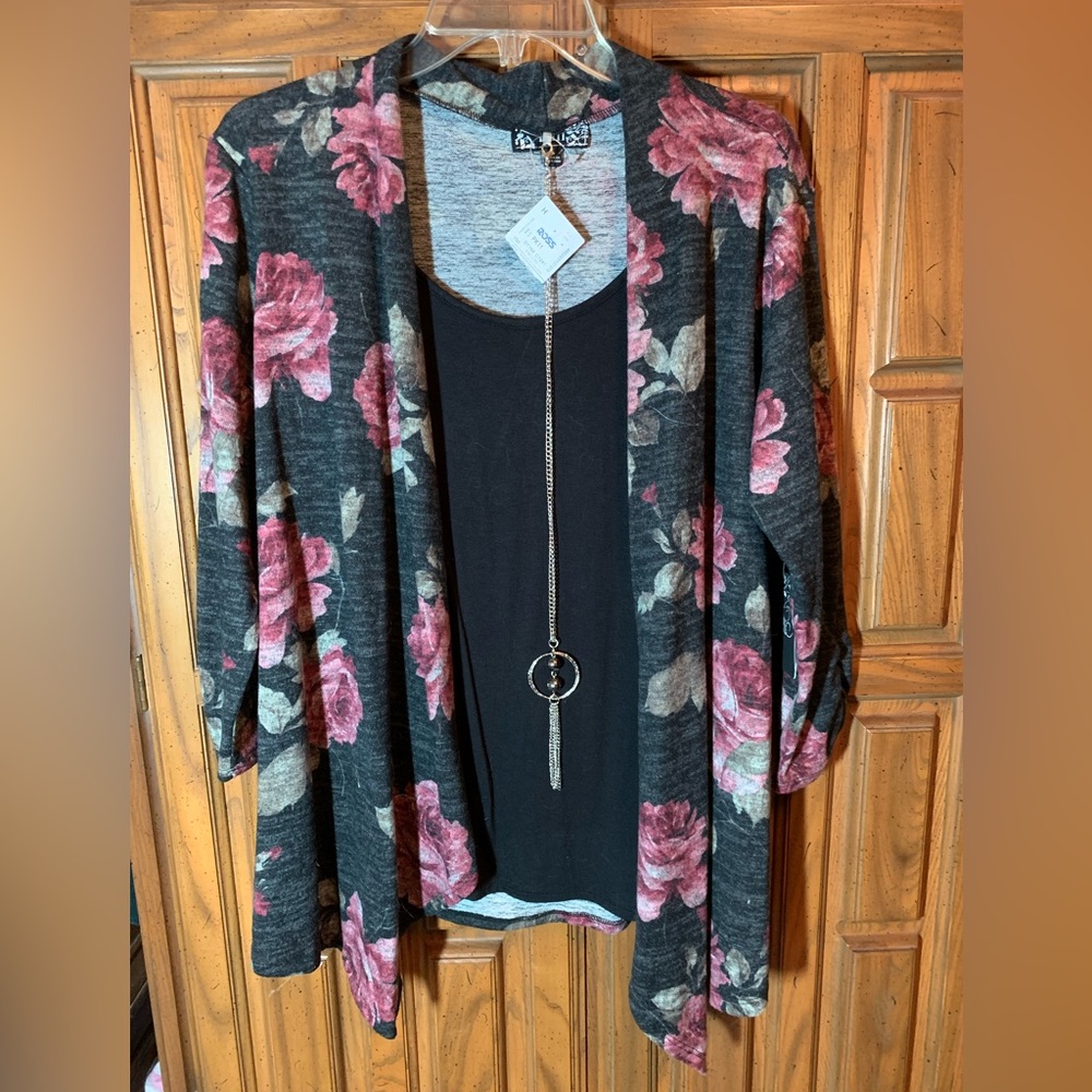 Gray Sweater Top with pink roses & necklace